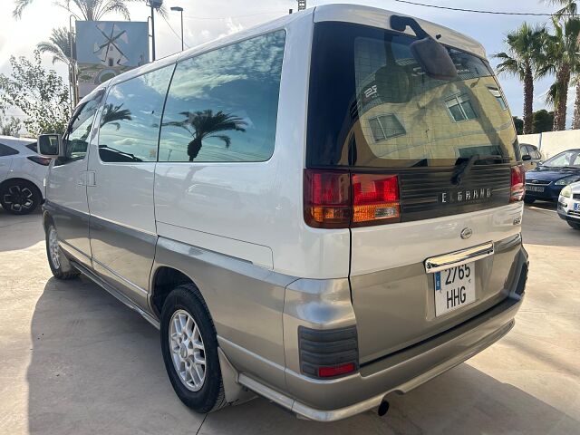 NISSAN ELGRAND HIGHWAY STAR 3.2 TDI AUTO SPANISH RHD IN SPAIN 124K 8 SEATS 1997